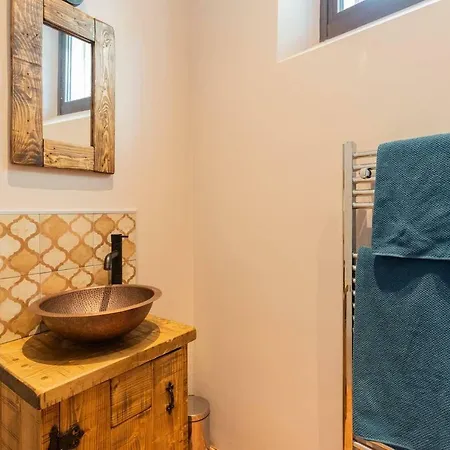 Castravalva By Rent *